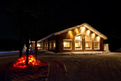 Arctic Glass Cabin Escape