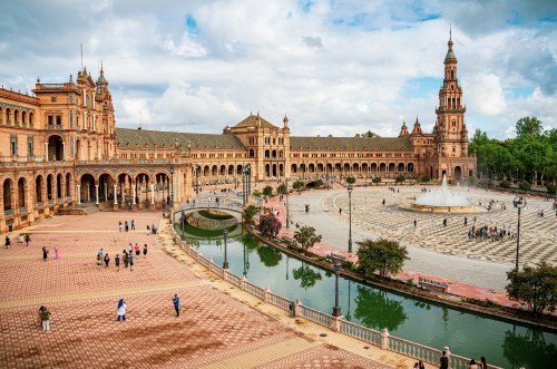Seville Tapas & Heritage Escape