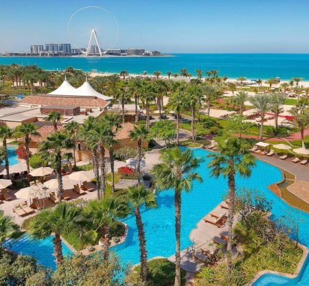 The Ritz-Carlton, Dubai Holidays