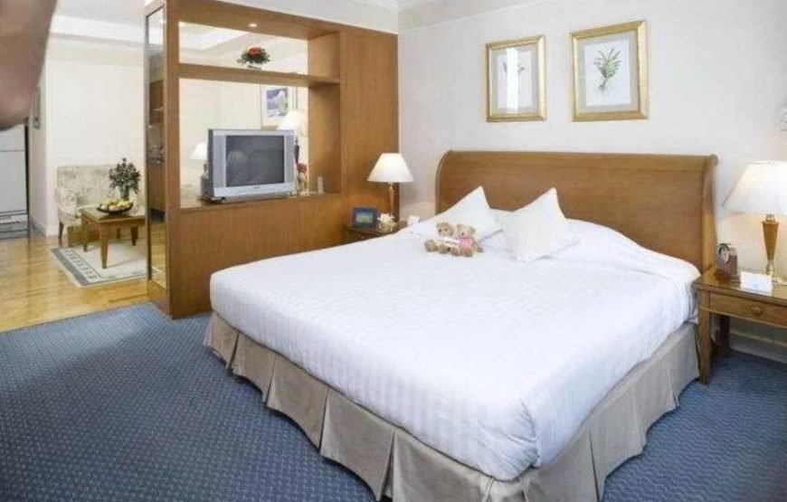 Cape House Langsuan Hotel Bangkok