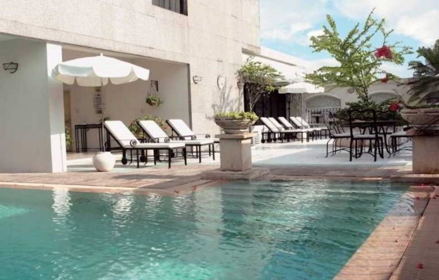 Cape House Langsuan Hotel Bangkok