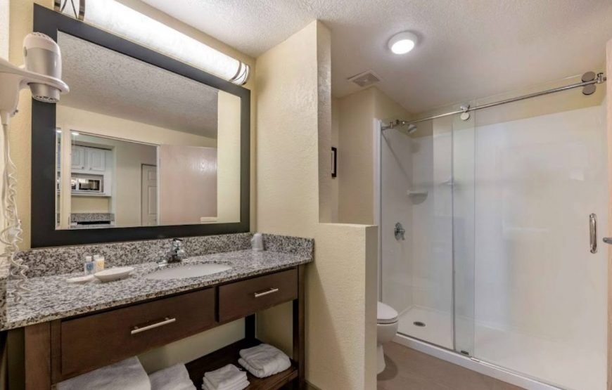 Comfort Suites Maingate East Orlando