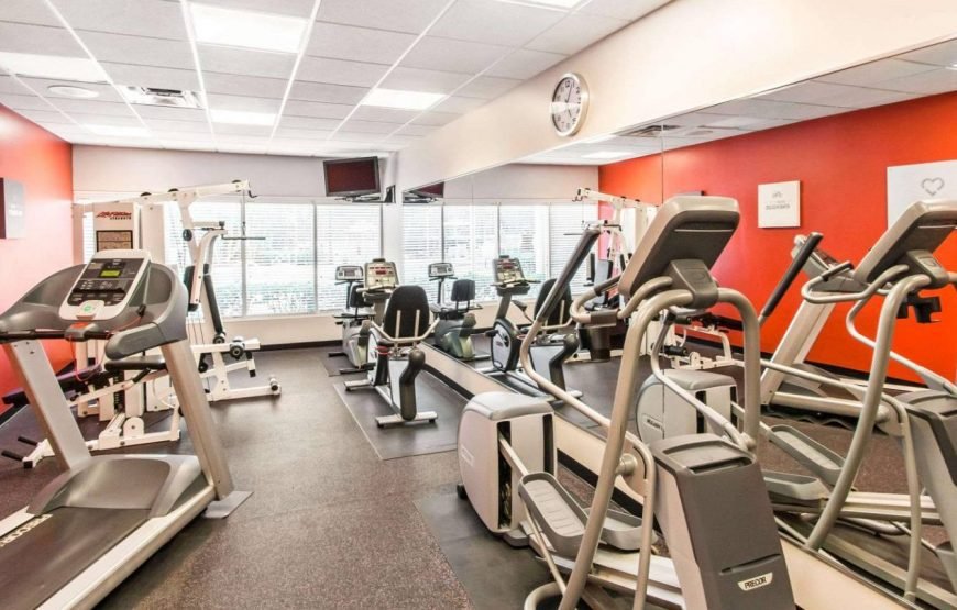 Comfort Suites Maingate East Orlando