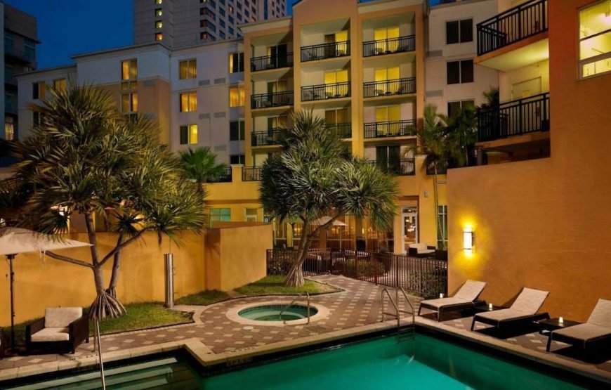 Courtyard Miami Dadeland