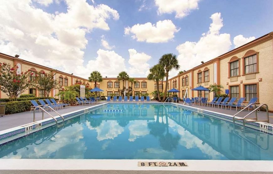 La Quinta Inn by Wyndham Orlando International Drive North