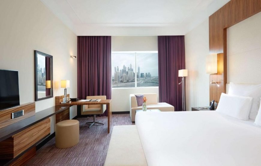 Pullman Dubai Jumeirah Lakes Towers