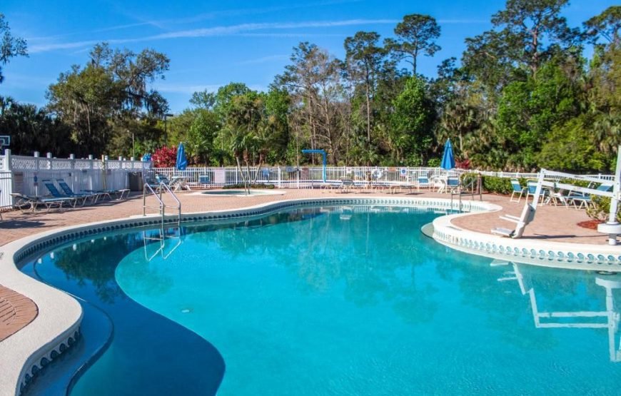 Barefoot’n Resort, Orlando