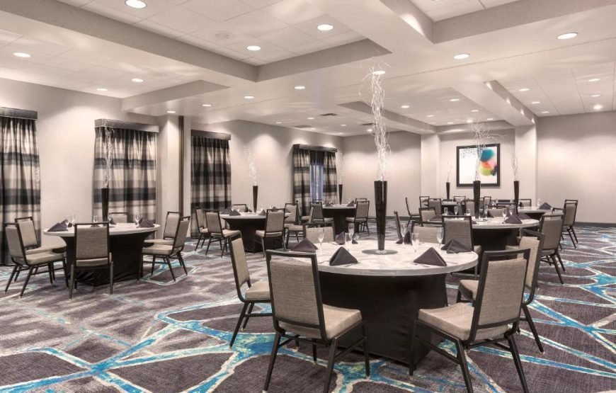 Embassy Suites Orlando – Airport
