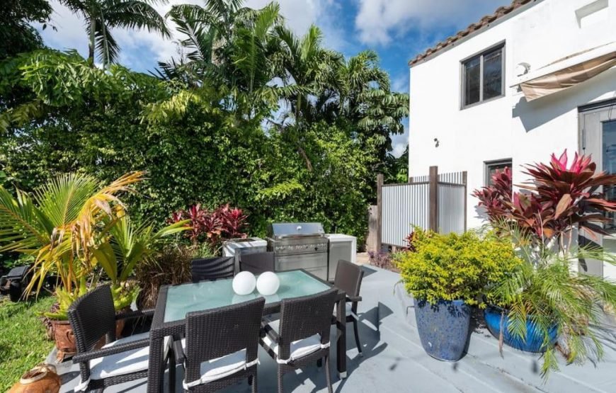 Waterfront Villa Gabrielle