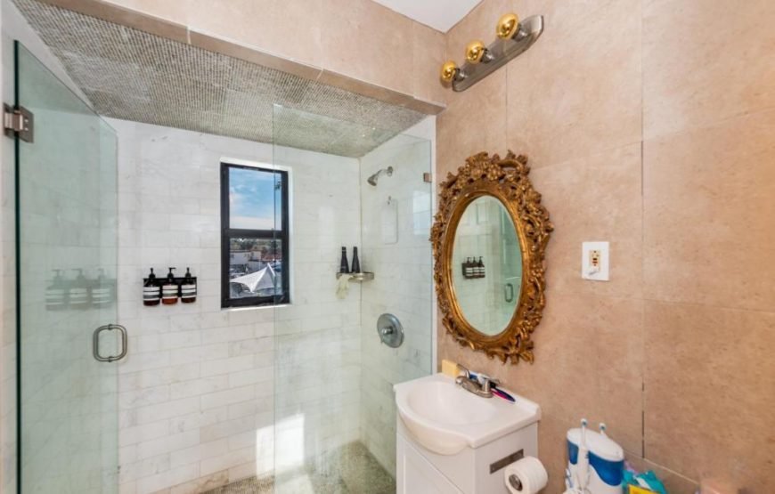 Waterfront Villa Gabrielle