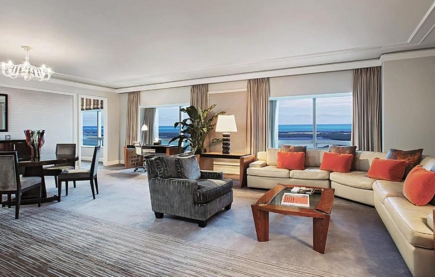 Four Seasons Hotel Miami