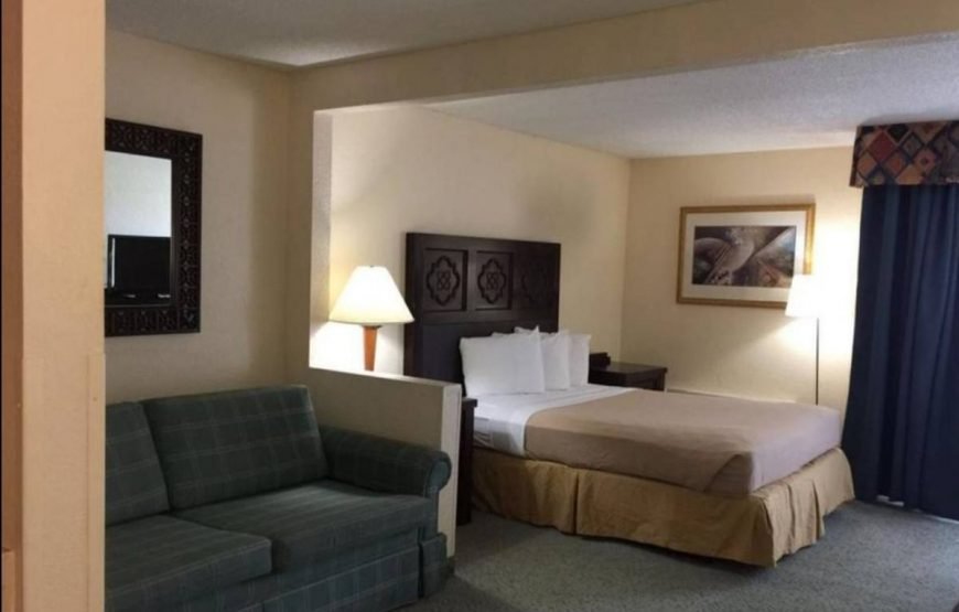 Garnet Inn & Suites, Orlando