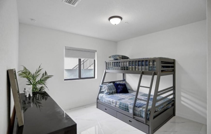 Renzzi Wynwood Apartments