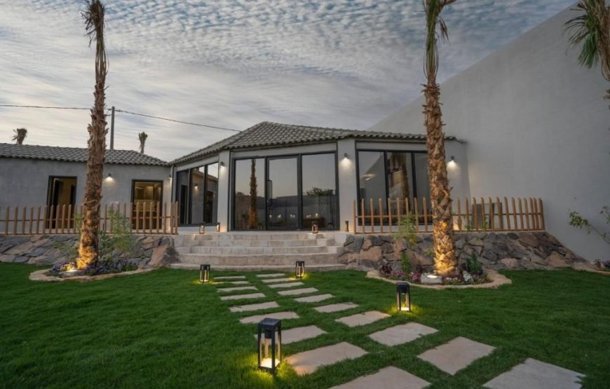 Dyan Chalet